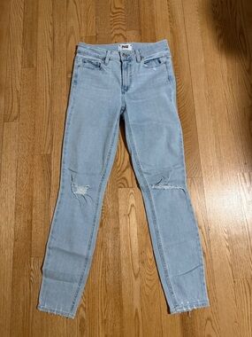 PAIGE Light Blue Skinny Jeans with Knee Rips